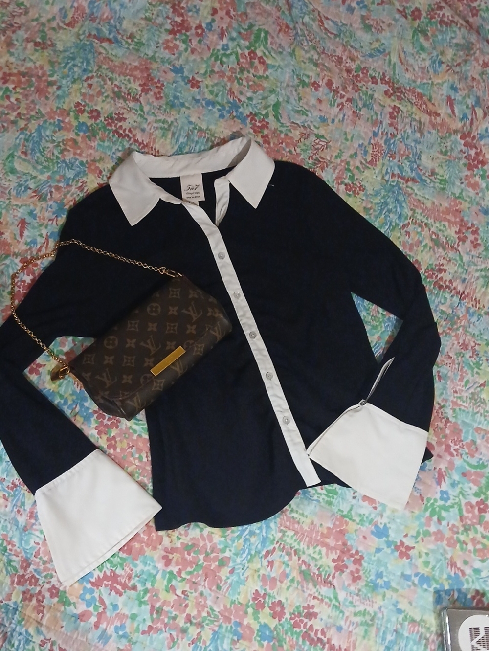 VintageClassic Navy and White Contrast Collar Blouse
